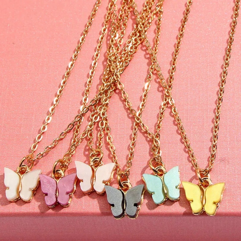 Butterfly necklace - Picture 4 of 8